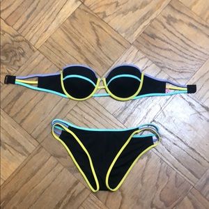 Victoria’s Secret bikini